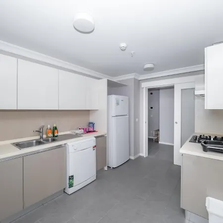 דירה Spacious Flat With Shared Pool In Esenyurt *