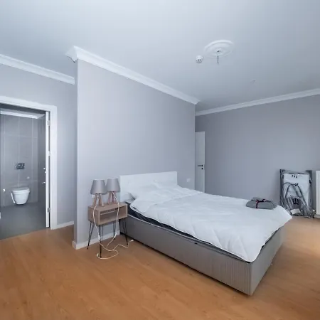 Apartment Spacious Flat With Shared Pool In Esenyurt Istanbul
