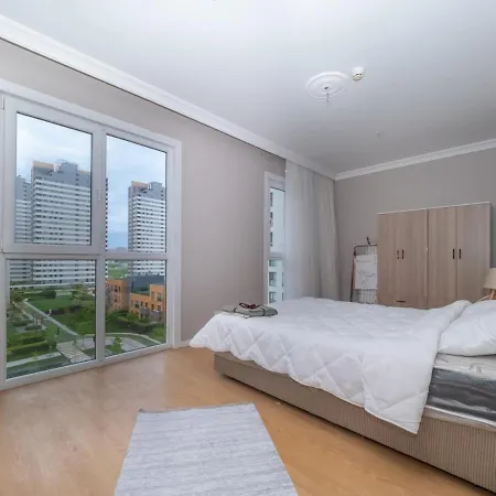 Apartment Spacious Flat With Shared Pool In Esenyurt